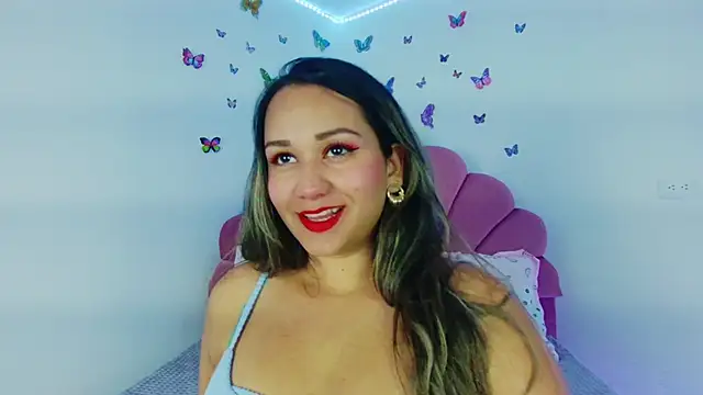 Snapshot of paula_brausin chatting on 10/03/25, 02:15 paula brausin online show from 10/03/25, 02:15