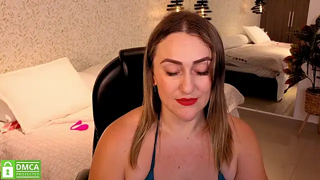 Snapshot of ELA_PS chatting on 09/18/25, 12:08 ELA PS online show from 09/18/25, 12:08