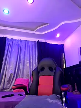 Snapshot of lonely_shewolf chatting on 10/12/25, 03:46 lonely shewolf online show from 10/12/25, 03:46
