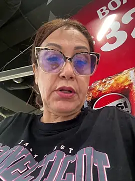 lonely shewolf online show from 02/17/26, 06:05