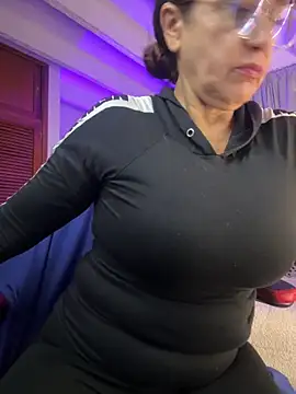 lonely shewolf online show from 03/18/26, 05:47