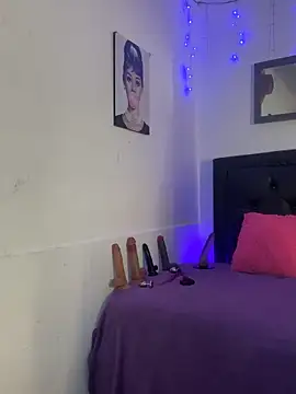 lonely shewolf online show from 11/29/25, 05:24