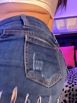 lonely shewolf online show from 11/14/25, 06:00