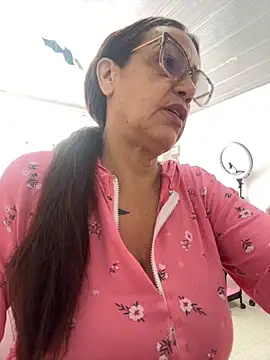 lonely shewolf online show from 10/24/25, 12:59