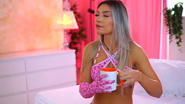 ArtTeasee online show from 10/16/25, 08:44