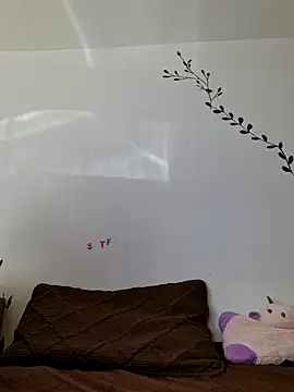 Snapshot of milflovelyxxx chatting on 06/13/26, 05:16 milflovelyxxx online show from 06/13/26, 05:16