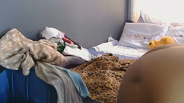 AddictiveAssCurves online show from 05/21/26, 08:34