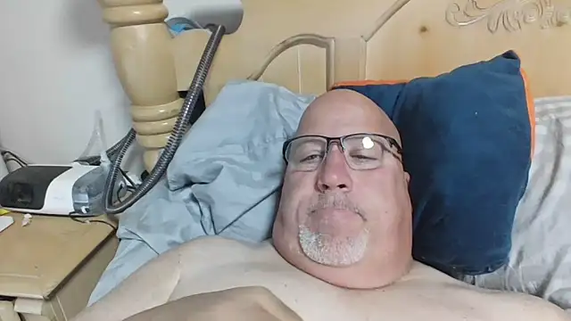 Bigbear0563 online show from 04/05/26, 04:35