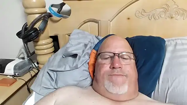 Snapshot of Bigbear0563 chatting on 06/16/26, 05:02 Bigbear0563 online show from 06/16/26, 05:02