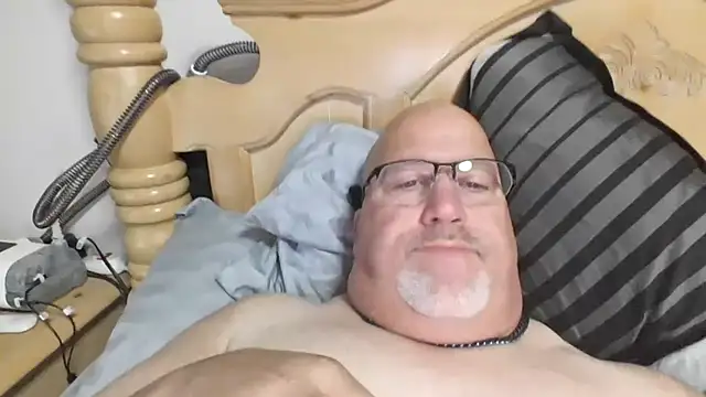 Bigbear0563 online show from 10/29/25, 04:17