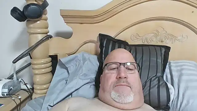 Bigbear0563 online show from 12/02/25, 05:47