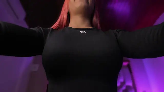 Emmily Savage online show from 04/10/26, 11:39