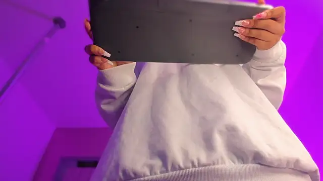 Emmily Savage online show from 09/19/25, 11:25