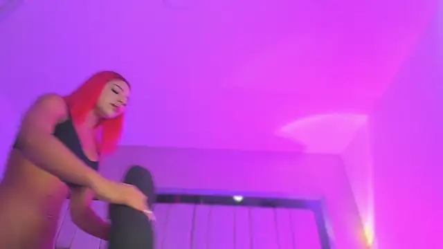 Emmily Savage online show from 09/25/25, 09:48