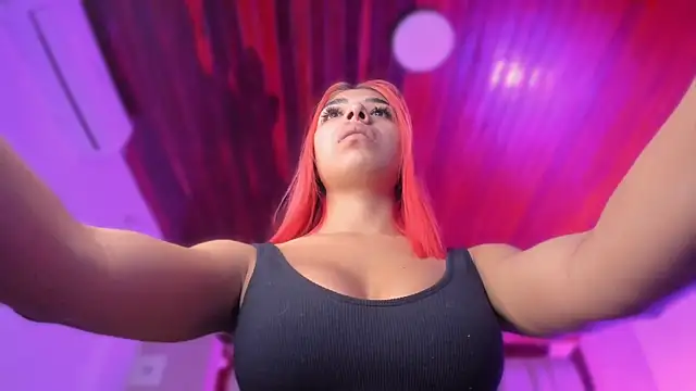 Snapshot of Emmily_Savage chatting on 02/04/26, 11:49 Emmily Savage online show from 02/04/26, 11:49