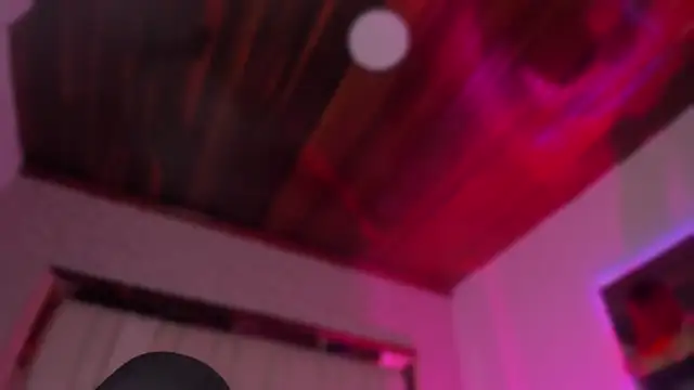 Emmily Savage online show from 11/22/25, 11:31