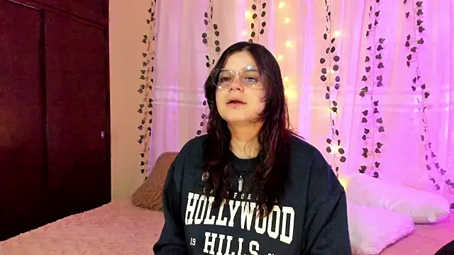 Mey moon online show from 12/12/24, 11:25