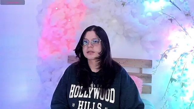 Mey moon online show from 02/04/25, 08:59