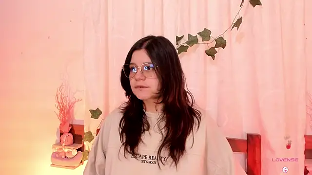 Mey moon online show from 02/15/25, 08:23