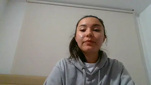 Snapshot of _andygirl chatting on 05/15/26, 12:08 andygirl online show from 05/15/26, 12:08