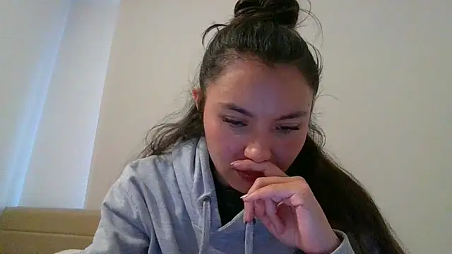 Snapshot of _andygirl chatting on 05/31/26, 09:37 andygirl online show from 05/31/26, 09:37