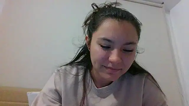 Snapshot of _andygirl chatting on 05/19/26, 01:56 andygirl online show from 05/19/26, 01:56