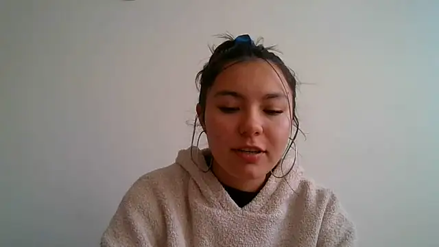 Snapshot of _andygirl chatting on 05/20/26, 07:22 andygirl online show from 05/20/26, 07:22