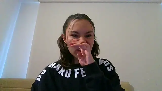 Snapshot of _andygirl chatting on 05/07/26, 09:51 andygirl online show from 05/07/26, 09:51