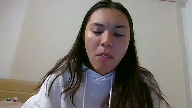 Snapshot of _andygirl chatting on 04/27/26, 01:58 andygirl online show from 04/27/26, 01:58