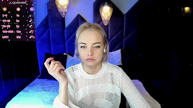 StephanieSweety online show from 02/27/25, 07:15