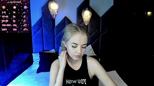 StephanieSweety online show from 03/03/25, 01:49