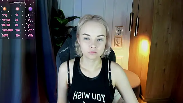 StephanieSweety online show from 03/07/25, 05:29