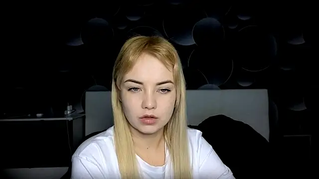 StephanieSweety online show from 11/27/25, 11:43