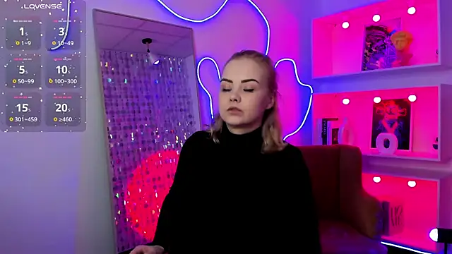 StephanieSweety online show from 04/07/26, 05:26