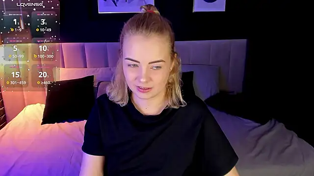 StephanieSweety online show from 03/01/26, 05:57