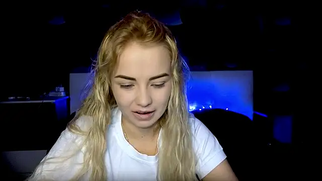 StephanieSweety online show from 11/07/25, 08:30