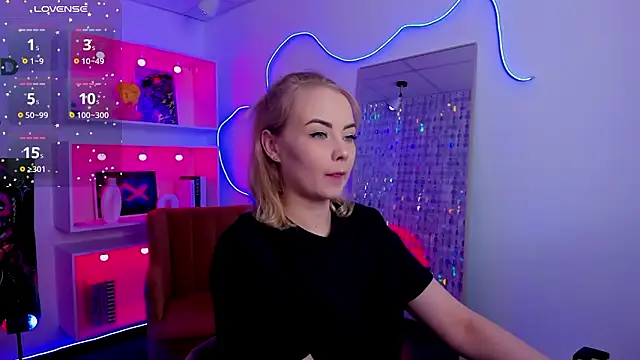 StephanieSweety online show from 02/16/26, 05:44