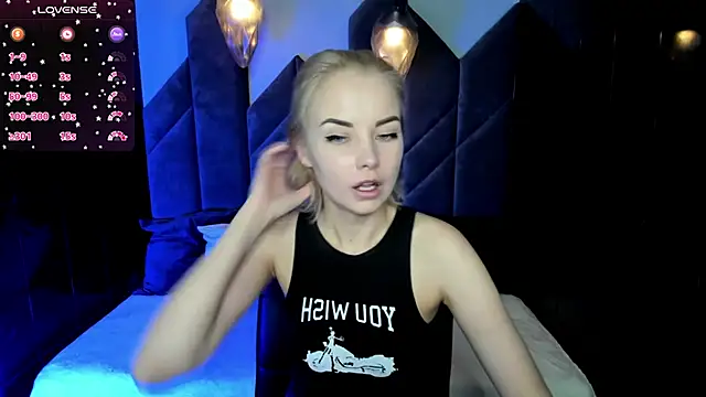 StephanieSweety online show from 02/03/25, 11:53