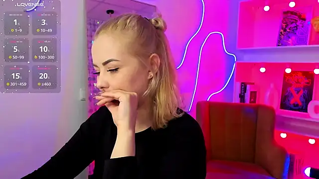 StephanieSweety online show from 04/06/26, 05:25