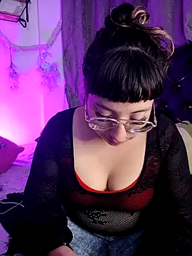 Piafisher1 online show from 10/09/25, 01:39