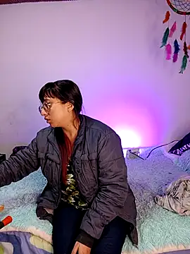 Snapshot of Piafisher1 chatting on 12/04/25, 01:15 Piafisher1 online show from 12/04/25, 01:15