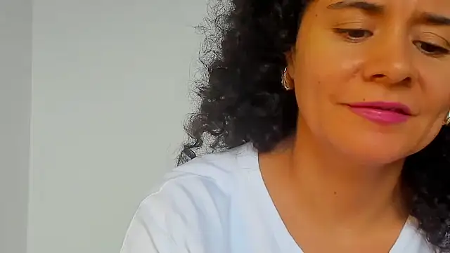 Sami Hotie1 online show from 09/18/25, 08:45