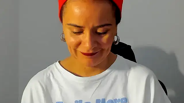 Sami Hotie1 online show from 10/21/25, 07:24