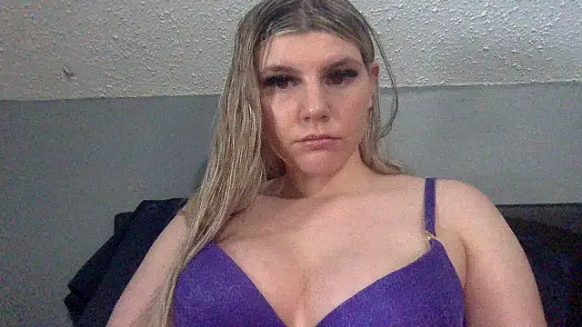 Snapshot of candycane57 chatting on 03/22/25, 08:26 candycane57 online show from 03/22/25, 08:26