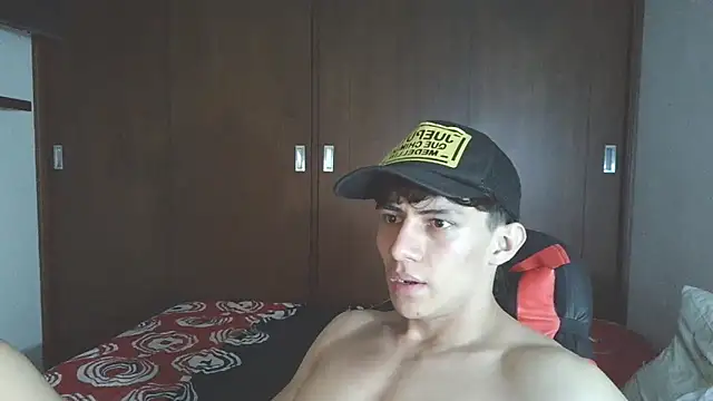 aresholland online show from 11/02/25, 03:22