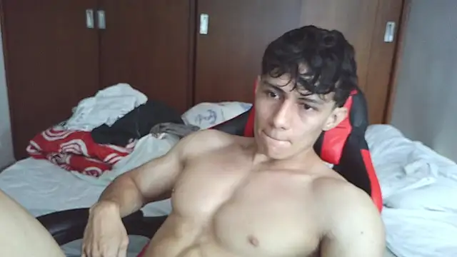 aresholland online show from 11/18/25, 07:50