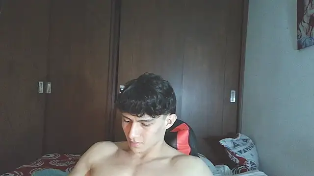 aresholland online show from 10/22/25, 03:17