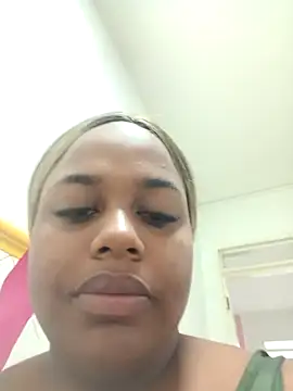 Snapshot of KiaraBrownn chatting on 03/06/25, 11:36 KiaraBrownn online show from 03/06/25, 11:36