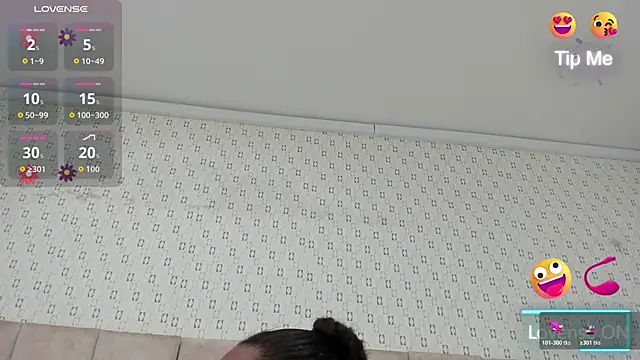 KiaraBrownn online show from 10/31/25, 12:35