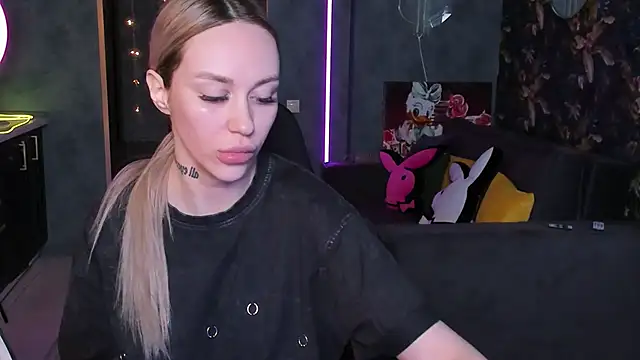 Blckmirrorr online show from 12/18/25, 08:52